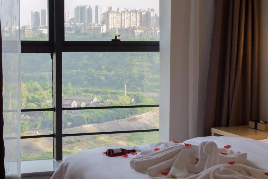 Lavande Hotel Luzhou Jiale Century City Exteriör bild